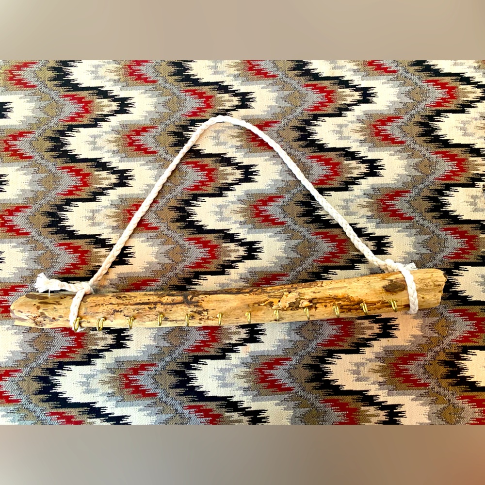 Jewelry hanger